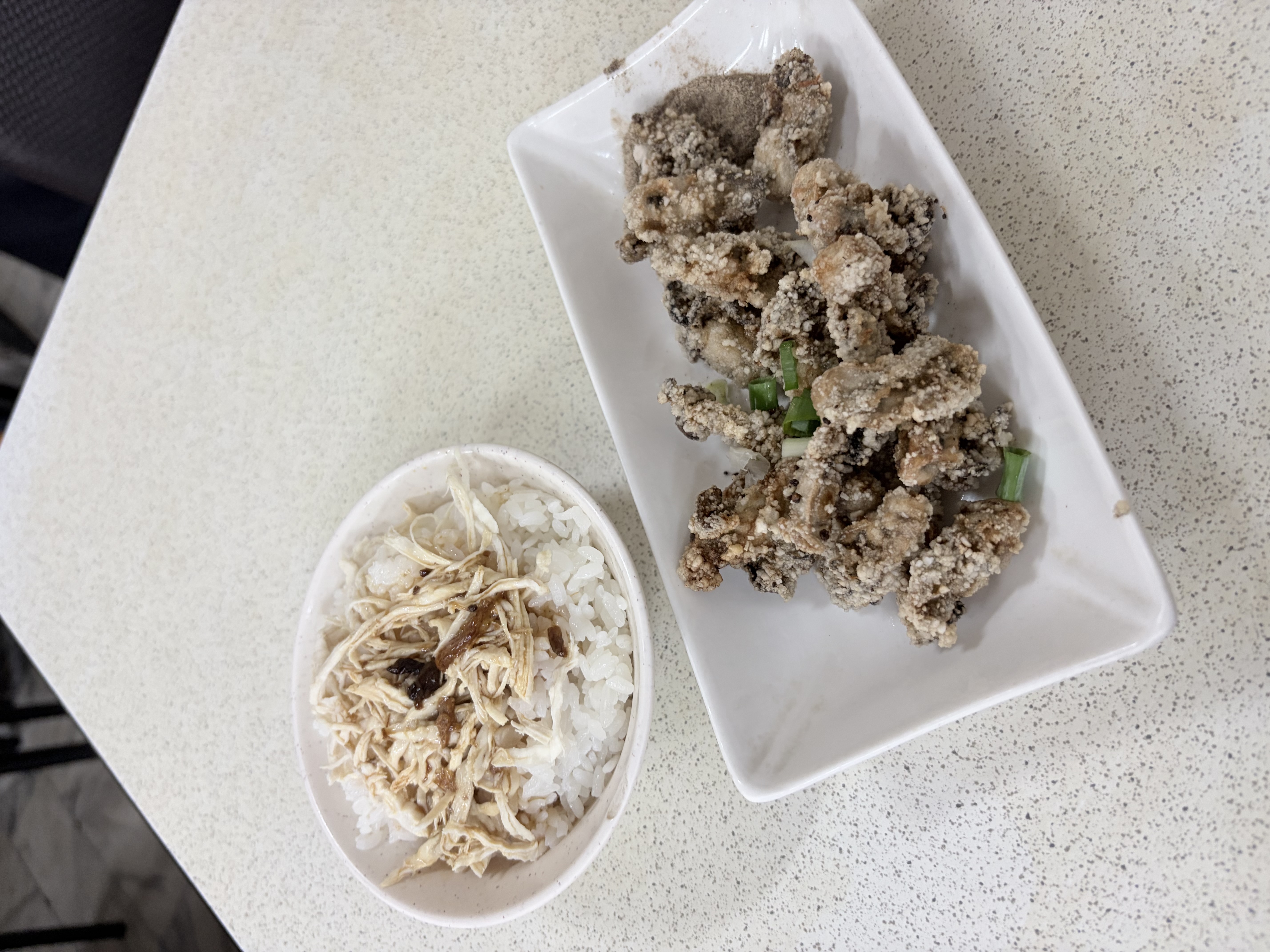 炸蚵仔酥和雞肉飯（第 1 張）